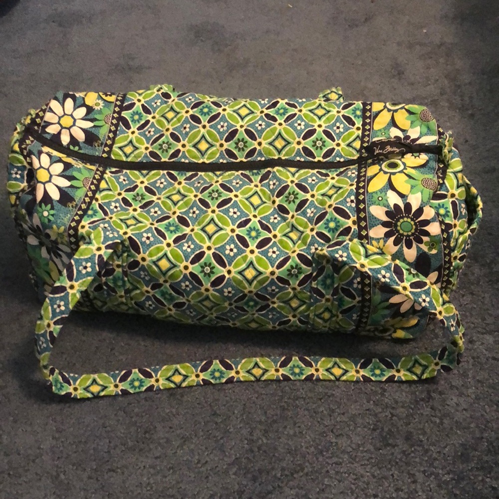 Small Vera Bradley Daisy Print Duffle Bag